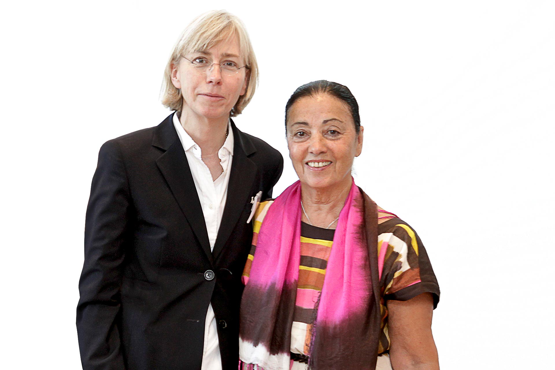 FUNDING RESEARCH  Professor Renée Lampe (left) holds the Markus Würth Endowed Professorship initiated by Carmen Würth. Among other things, she is investigating how brain damage in early childhood can be prevented and mitigated.