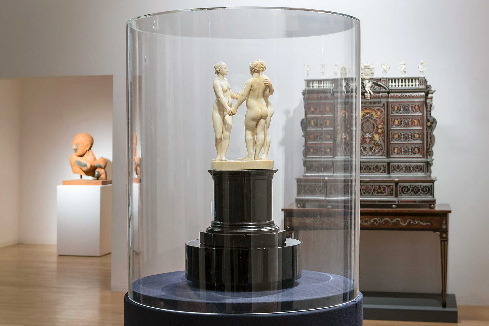 Die Ausstellung „Leonhard Kern und Europa“ in der Kunsthalle Würth feierte den Barockbildhauer aus Hohenlohe und schuf zugleich Bezüge zur Kunst der Gegenwart.